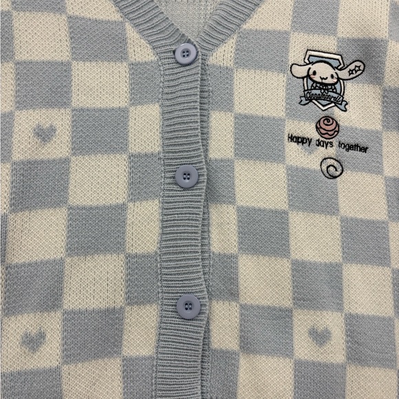 Sanrio Blue and White Checkered Cardigan Cinamonroll - Picture 4 of 8